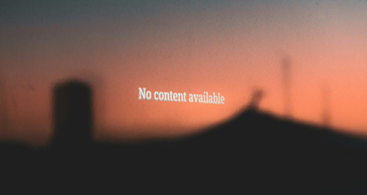 Russia moves to ban advertising on blocked social platforms